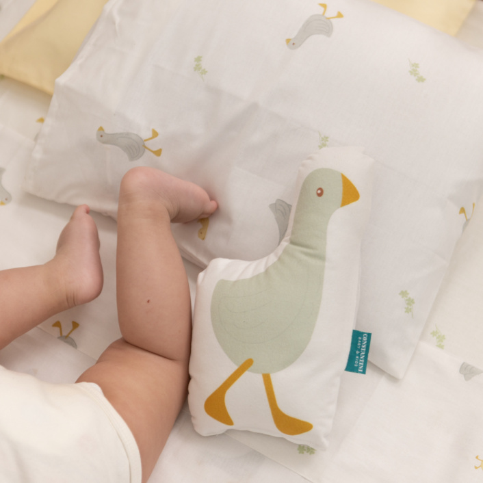 Almofadas em Suede Patinho - Constantini Baby