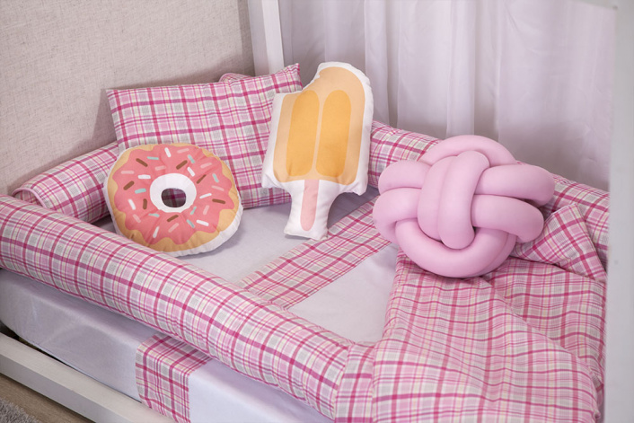 Jogo de lençol Montessoriano Mini Cama 3 Peças Percal 150 Fios 100% Algodão Xadrez Rosa - Constantini Baby