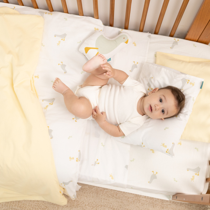 Kit Coordenado 3 Peças (Edredom + Fronha) Mini Cama Montessoriano Percal 100% Algodão Patinho - Constantini Baby