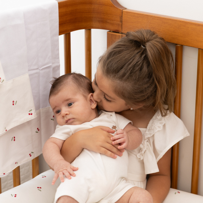 Kit para berço 15 peças percal 100% Algodão Cerejinha - Constantini Baby