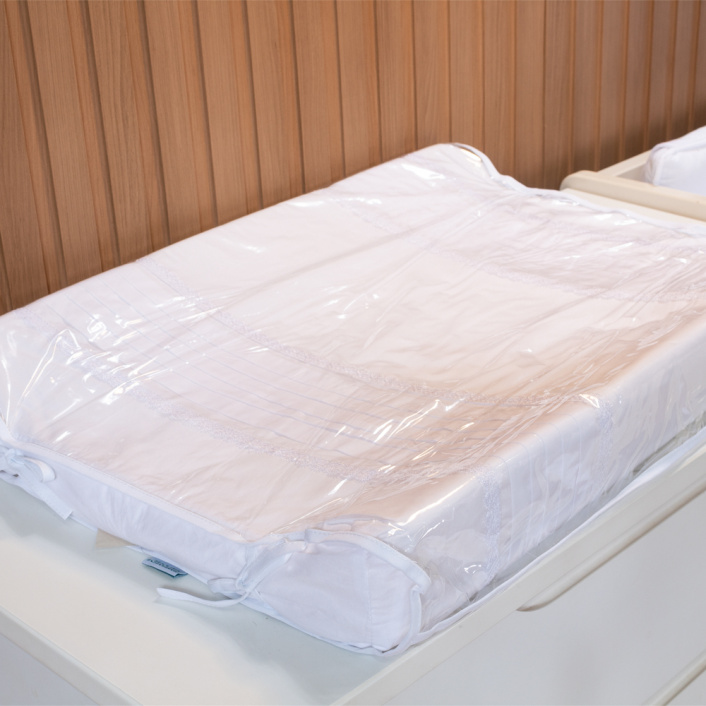 Kit Personalizado percal 200 fios para berço americano branco clássico com babado - Constantini Baby