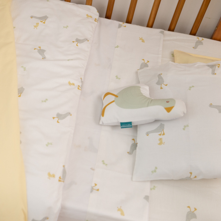 Lençol Avulso com Elástico para Berço Americano 200 Fios Percal 100% Algodão Patinho - Constantini Baby