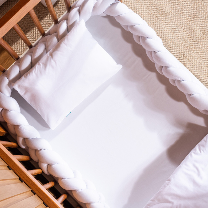 Trança protetora para berço e cama percal 200 fios Liso Branco - Constantini Baby