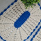 2 Mini tapetes de Crochê 2 Cores - Crú c/ Azul - Produto 100% Feito a Mão