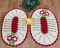 2 Tapetes de Crochê Oval - Bordado Florzinha c/ Bico Vermelho - Produto Feito a Mão