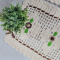 2 Tapetes de Crochê Retangular - Bordado Florzinha Marrom - Produto Feito a Mão