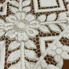 Caminho de Mesa 1.80m Crivo Floral Bordado Perola C/Bege