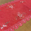 Caminho de Mesa Bordado Organza Vermelho Vaso de Flor 1,80