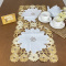 Caminho de Mesa Trilho Bordado Primavera Flores Dourada 90cm