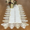 Caminho de Mesa em Lese Bordado C/Barrado em Guippir Branco C/Perola II 90cm
