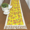 Caminho de Mesa em Tear e Chita com Franja 1.60m Amarelo C/Florzinhas Laranja