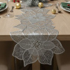 Caminho de Mesa Metalizado Prata em Formato Floral Vazado 90cm