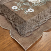 Caminho de Mesa Trilho Bordado Organza Marrom C/ Flor Marrom - 90cm