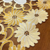 Caminho de Mesa Trilho Bordado Primavera Branco C/Flores Caramelo 90cm