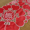 Caminho de Mesa Trilho Bordado Primavera Vermelho C/Prata 1.50m