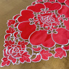 Caminho de Mesa Trilho Bordado Primavera Vermelho C/Prata 1.80