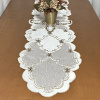 Caminho de Mesa Trilho Madri Bordado Branco C/Palha e Flor Nude 1.50m