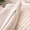 Capa de Almofada Avulsa Matelada em Suede Off White