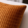 Capa de Almofada Avulsa Matelada em Suede Tabaco