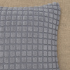 Capa de Almofada Avulsa Pelúcia Alto Relevo Soft Bolinha Cinza