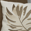 Capa de Almofada Bordada Alto Relevo em Linho Folha Rami C/Bege