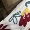 Capa de Almofada Bordada Alto Relevo Flores Coloridas