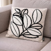 Capa de Almofada Bordada Alto Relevo Folhagem Preto