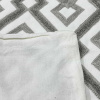 Capa de Almofada Bordada Alto Relevo Geométrico Cinza