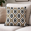 Capa de Almofada Bordada Alto Relevo Geométrico Preto e Mostarda