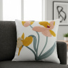 Capa de Almofada Bordada Alto Relevo Orquídea Mostarda