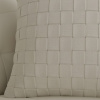 Capa de Almofada em Tear Alto Relevo Cru 45x45cm com Zíper Invisível