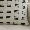 Capa de Almofada em Tear Alto Relevo Cru C/Xadrez e Listra preto e Branco 45x45cm com Zíper Invisível