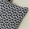 Capa de Almofada Estampada P&B Chevron