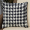 Capa de Almofada Estampada P&B Chevron