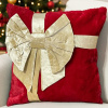 Capa de Almofada Natalina em Pelo de Coelho Vermelho C/Laço em Alto Relevo 45cm x 45cm