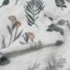 Manta Fleece Petit Poá Queen 2,20m x 2,40m Florzinhas C/Ramos