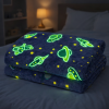 Manta Que Brilha No Escuro 2,00m x 1,80 Estampada Espaço Sideral
