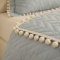 Colcha Queen Percal 300 Fios Matelassê Costurado Pompom 03 Peças - Cinza
