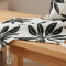 Jogo Xale/Peseira Jacquard Queen c/ 2 Capas de Almofadas - Floral Preto