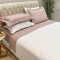 Kit Cobre Leito + Jogo Cama Percal 300 Fios C/ Guipir Luxo King 07 Peças - Branco e Malva
