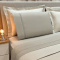 Kit Cobre Leito + Jogo Cama Percal 300 Fios Guipir Vitorini Queen 07 Peças - Palha C/ Fendi