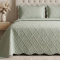 Kit Colcha King Percal 300 Fios Matelassê 3D em Alto Relevo Copacabana 03 Peças - Verde Oliva