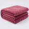 Manta Queen 240 Gramas 2,20m x 2,40m Jacquard em Alto Relevo Velvet Geométrica - Fucsia