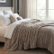 Manta Queen Listrada 180 Gramas Flannel Ultra Soft Paris - Bege