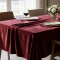 Toalha de Mesa Acetinada Toque Macio em Veludo P/ 8 Cadeiras - Vinho