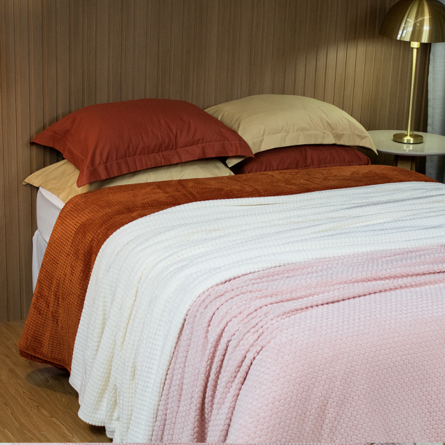 Cobertor Aveludado Com Relevos Manta Soft Touch Flannel Jaquard 2,2 x 2,5m - Terracota