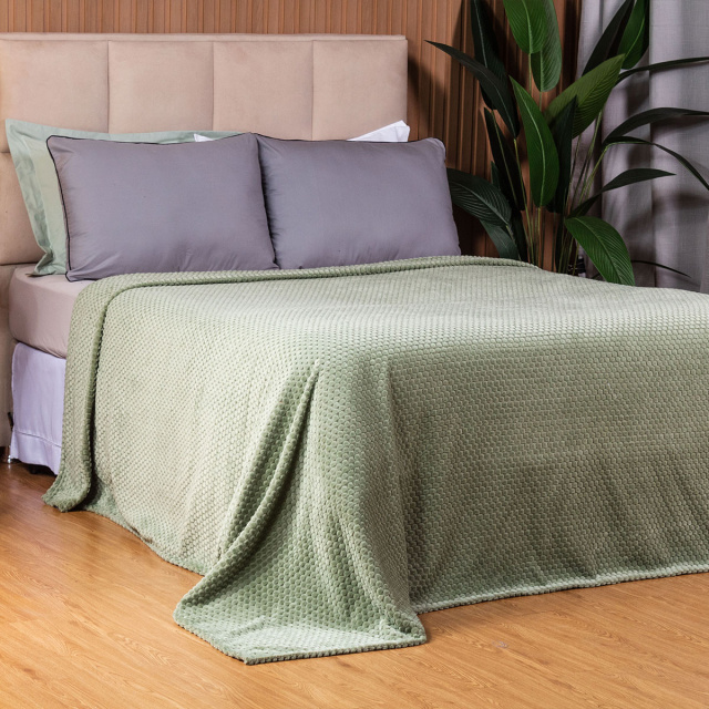Cobertor Aveludado Com Relevos Manta Soft Touch Flannel Jaquard 2,2 x 2,5m Verde - Marina