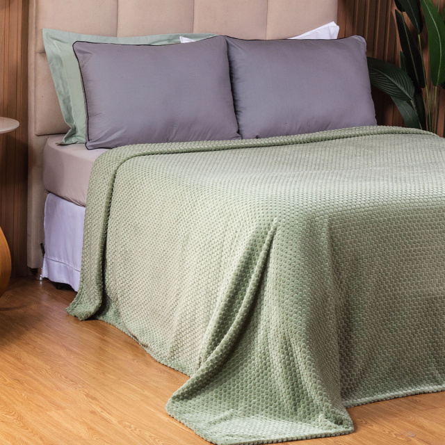Cobertor Aveludado Com Relevos Manta Soft Touch Flannel Jaquard 2,2 x 2,5m Verde - Marina