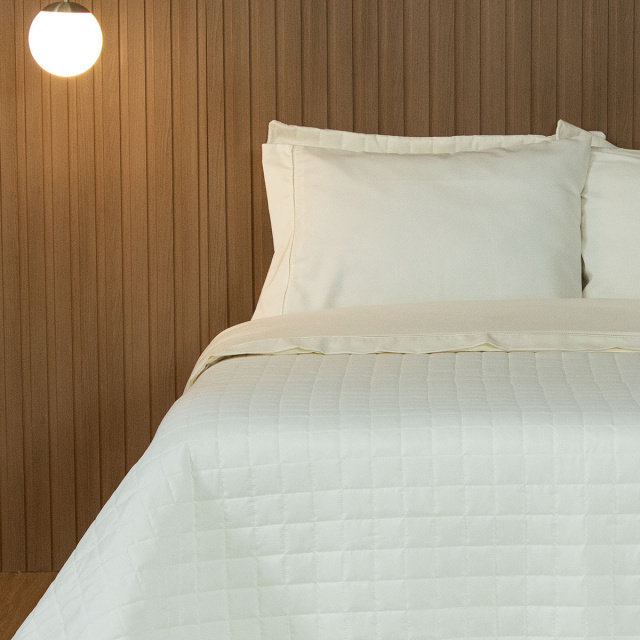 Cobre leito Percal 200 fios 3 Peças Liso Queen 2,45 x 2,55 Colors Palha - Marina