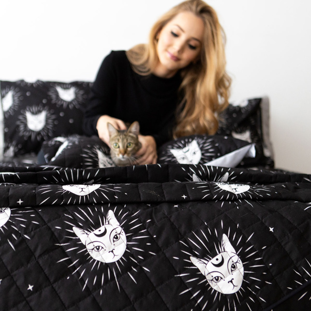 Coordenado 5 Peças Solteiro 200 Fios (Cobre Leito + Jogo de lençol) Jazz Estampado Gato Místico - Marina